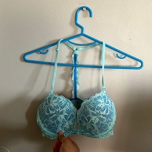 Victoria’s Secret PINK Women’s Lace Blue Date Light Lift Bra 32C